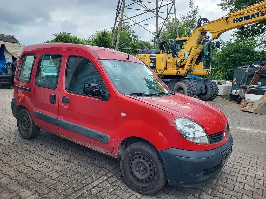 Gebraucht Renault Kangoo Privilege 75 PS (55 kW) 2008 Rot Van / Kleinbus