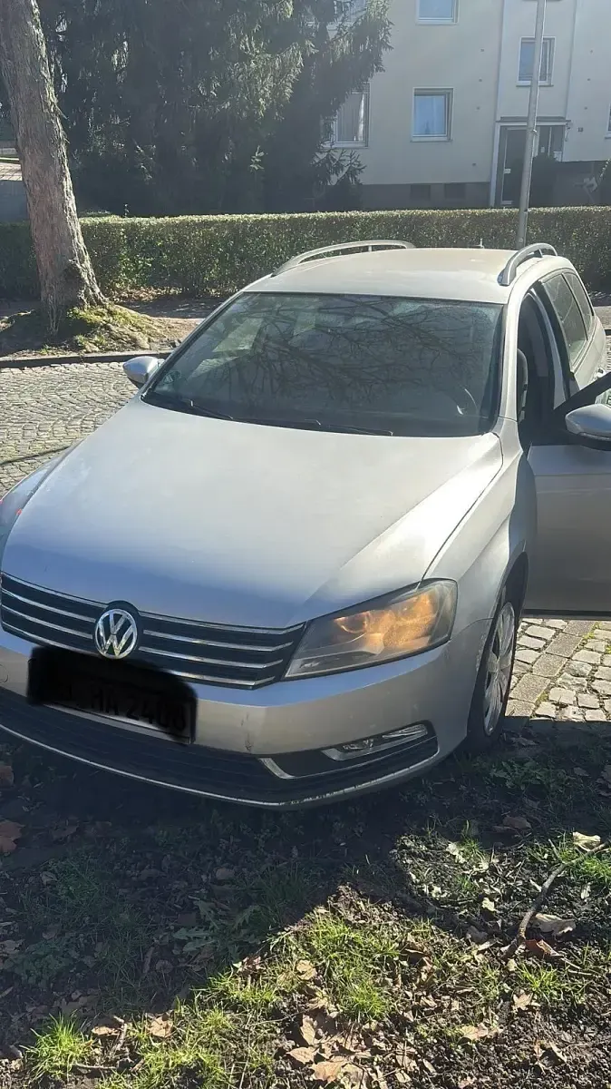 Usata VW Passat 122 CV (89 kW) 2011 Grigio Station wagon