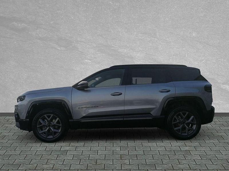 Neu Jeep Compass 145 PS (106 kW) 2026 Yosemite grey SUV