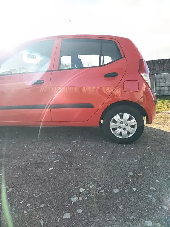 Gebraucht Hyundai i10 Classic 77 PS (56 kW) 2008 Rot Kleinwagen
