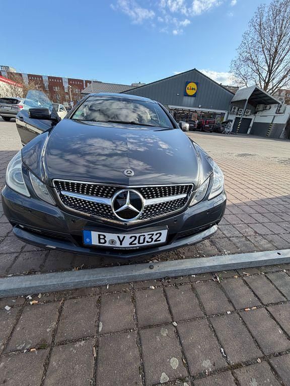 Gebraucht Mercedes E350 231 PS (169 kW) 2010 Grau Coupé