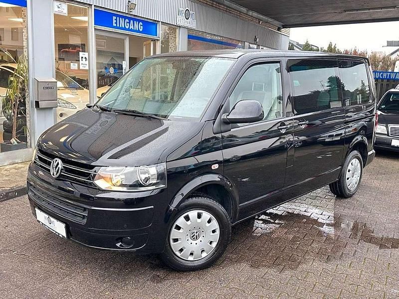 Second-hand VW T5 140 CP (102 kW) 2012 Negru Van