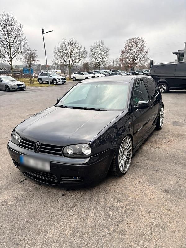 Gebraucht VW Golf Edition 300 PS (220 kW) 2002 Schwarz Coupé