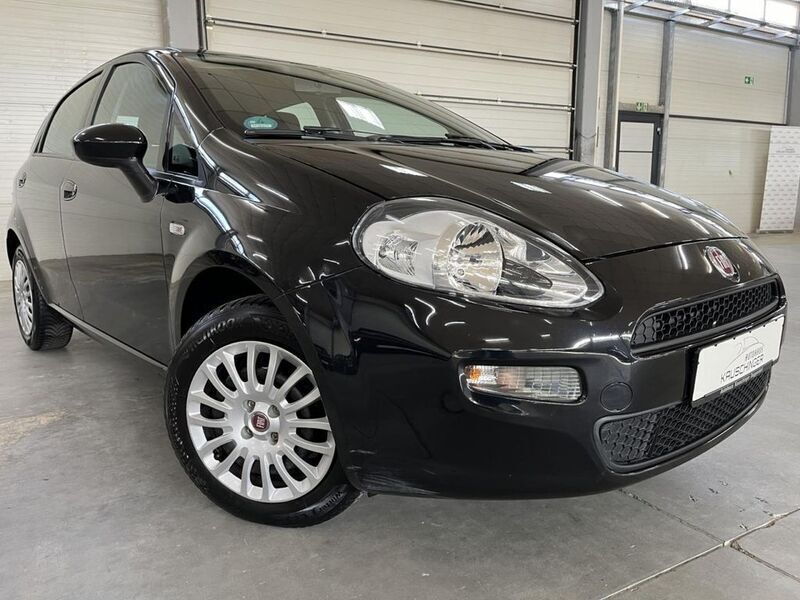 Colore esterno nero provocator Gebraucht 2013 Fiat Punto Kleinwagen | 6.980 € (Etwas zu teuer) - Bild 1/4