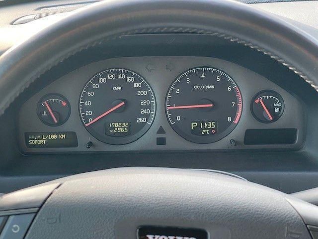 Gebraucht Volvo S60 200 PS (147 kW) 2001 Grün Limousine