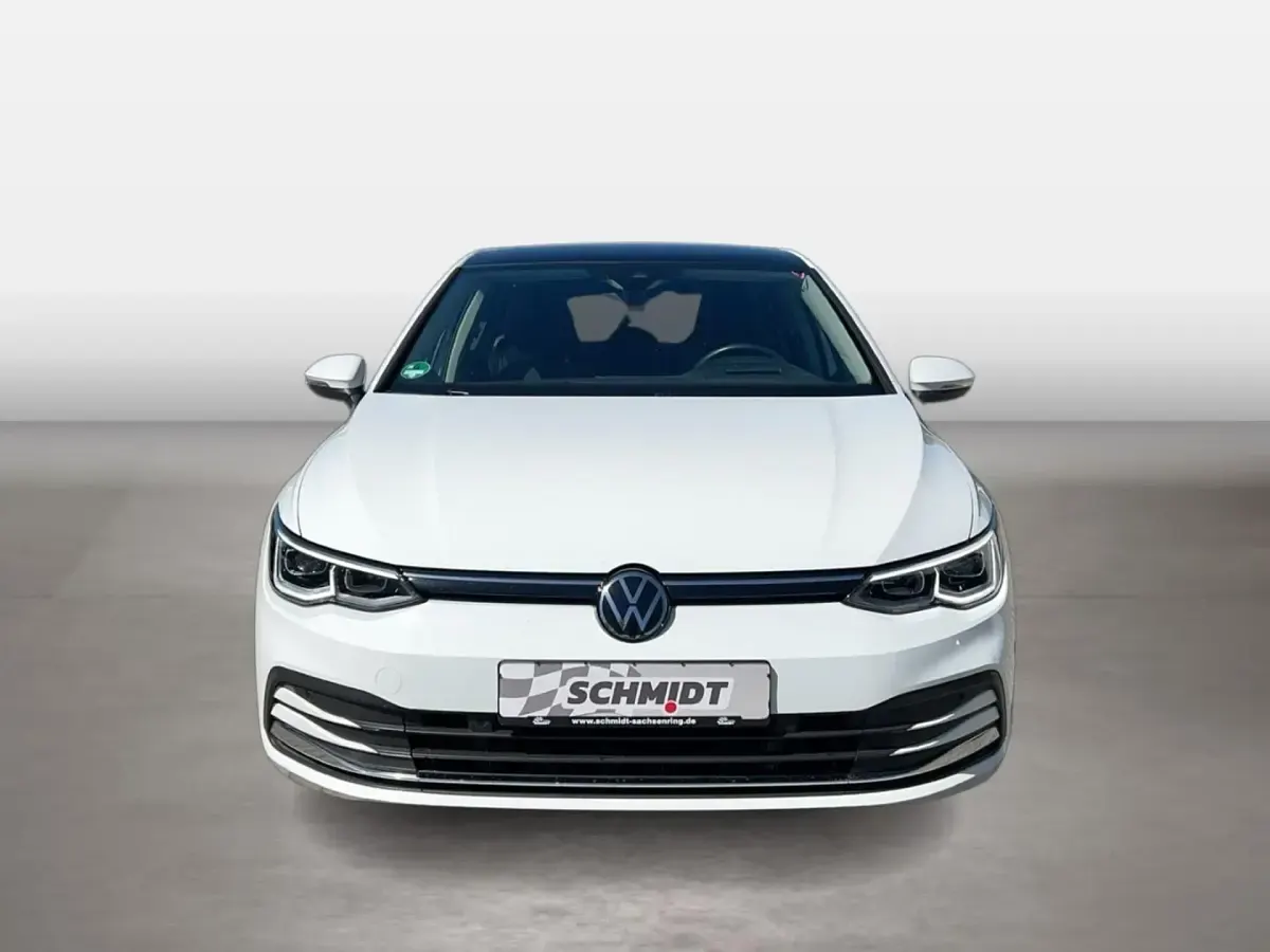 Gebraucht VW Golf VIII Move 150 PS (110 kW) 2023 Weiß Limousine