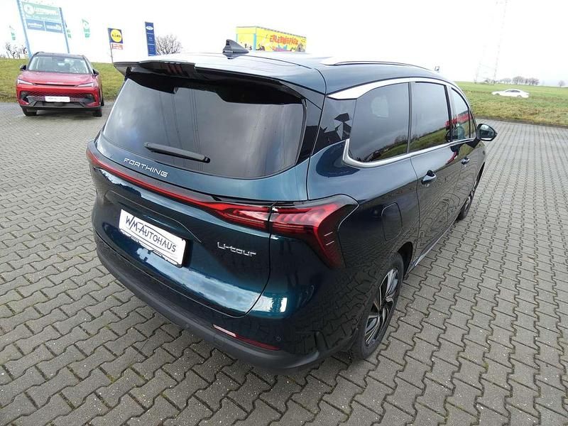 Neu DFSK Forthing 4 177 PS (130 kW) 2025 Jade green Van / Kleinbus