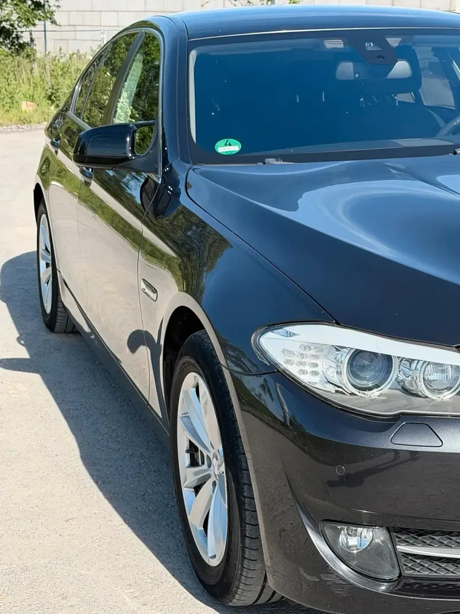 Gebraucht BMW 520 184 PS (135 kW) 2012 Grau Limousine