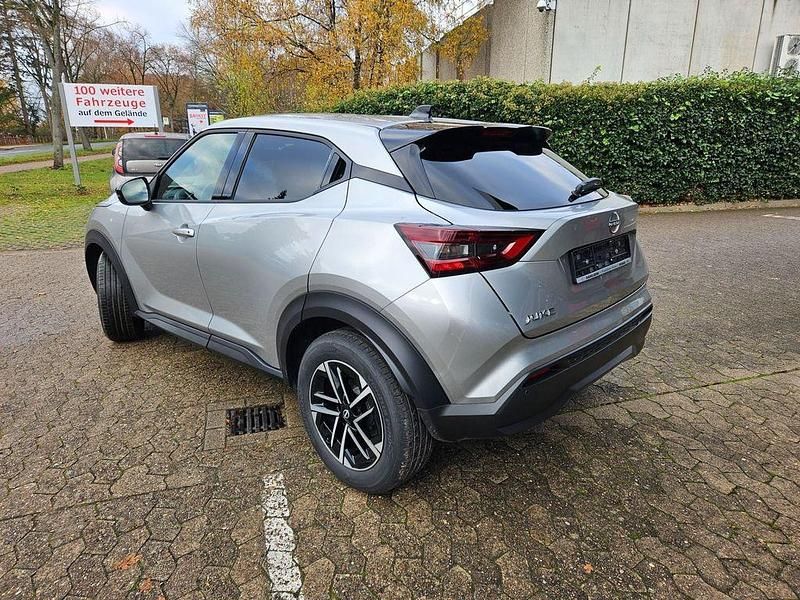 Gebraucht Nissan Juke N-Connecta 114 PS (83 kW) 2025 Silber SUV