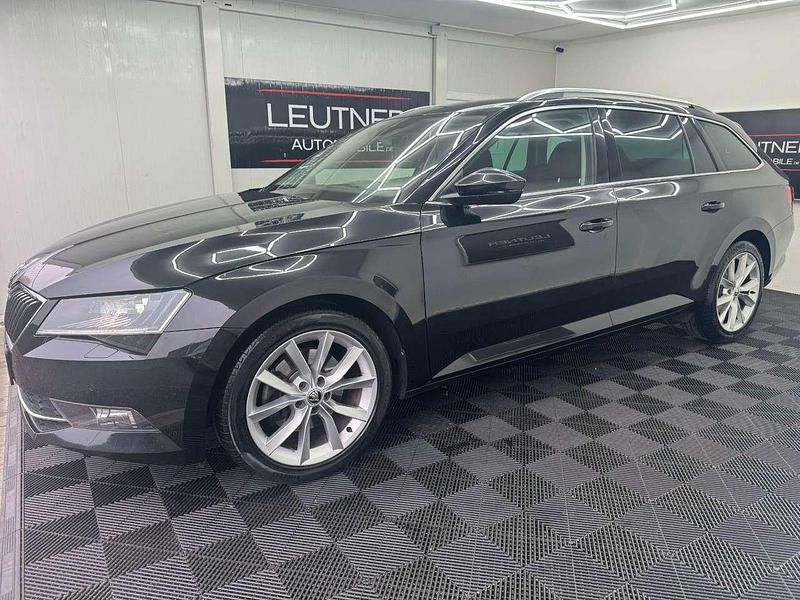 Gebraucht Skoda Superb Style 150 PS (110 kW) 2019 Cerna magic/black magic Kombi