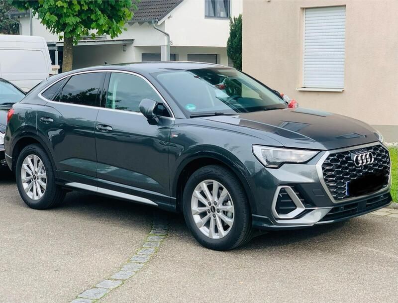 Grau Gebraucht 2022 Audi Q3 Sportback S-Line SUV | 38.499 € (Fairer Preis) - Bild 1/4
