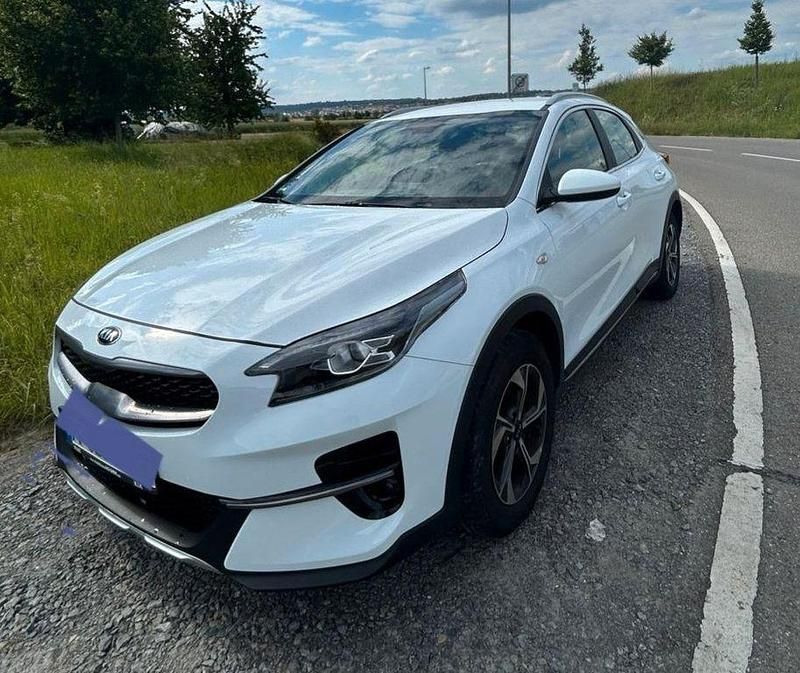 Weiß Gebraucht 2021 Kia XCeed Edition 7 SUV | 12.666 € (Superpreis) - Bild 1/4