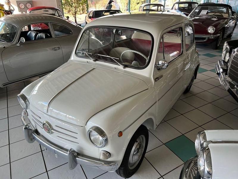 Weiß Gebraucht 1960 Fiat 600D Kleinwagen | 14.990 € - Bild 1/4