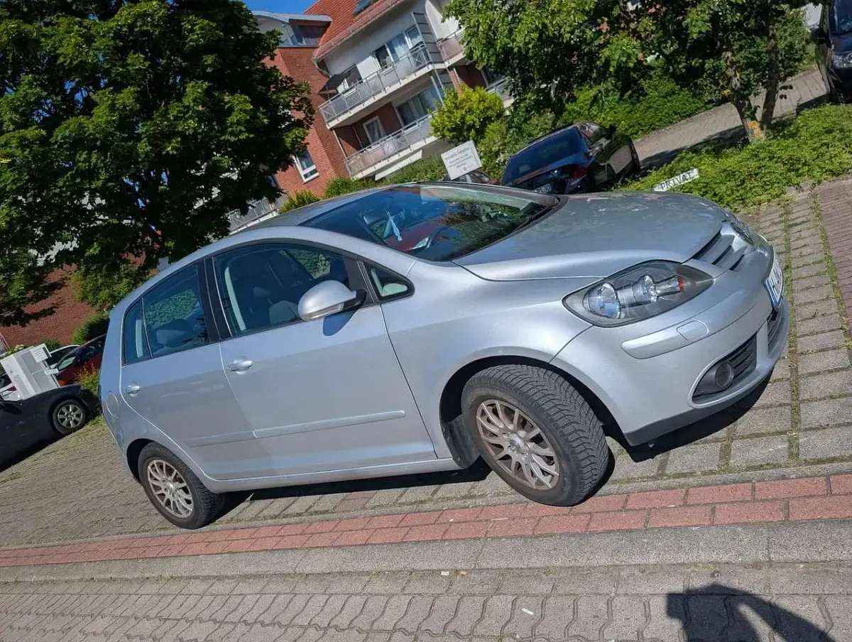 Gebraucht VW Golf Plus Cross Comfortline 116 PS (85 kW) 2005 Limousine