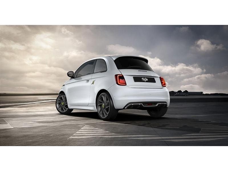 Neu Abarth 500 Turismo 114 kW (155 PS) 2025 Weiß Limousine