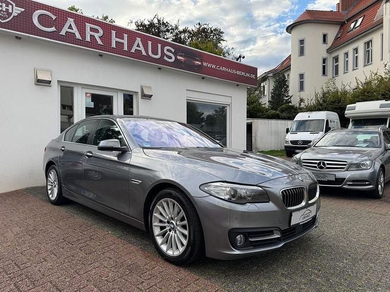 Grau Gebraucht 2016 BMW 530 Performance Limousine | 14.950 € (Guter Preis) - Bild 1/4