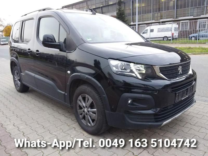 Gebraucht Peugeot Rifter Allure 102 PS (75 kW) 2022 Schwarz Van / Kleinbus