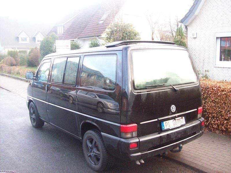 Gebraucht VW Multivan 102 PS (75 kW) 1997 Schwarz Van