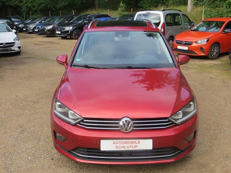 Rot Gebraucht 2016 VW Golf Sportsvan Highline Van / Kleinbus | 10.500 € (Guter Preis) - Bild 1/4