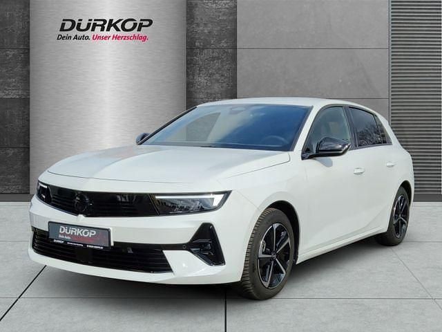 Lack weiss banquise/typ aussen Gebraucht 2024 Opel Astra Ultimate Limousine | 22.990 € (Superpreis) - Bild 1/4