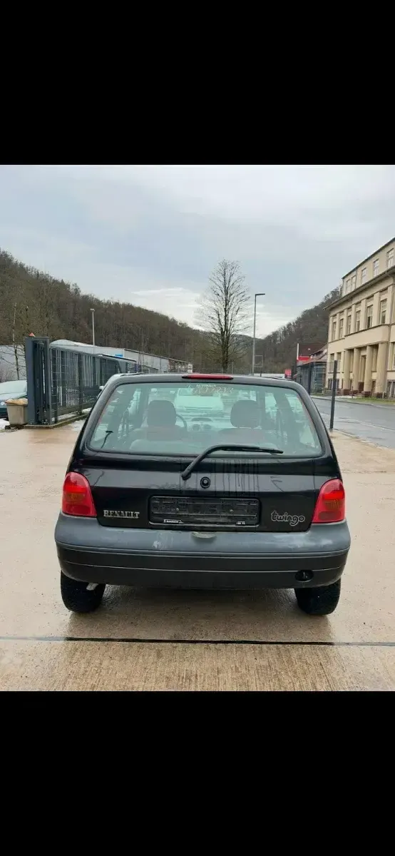 Używany Renault Twingo 58 KM (42 kW) 2002 Czarny Hatchback
