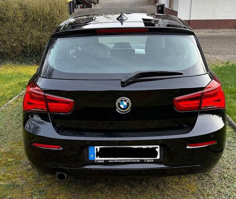 Gebraucht BMW 118 Advantage 136 PS (100 kW) 2018 Schwarz Kleinwagen