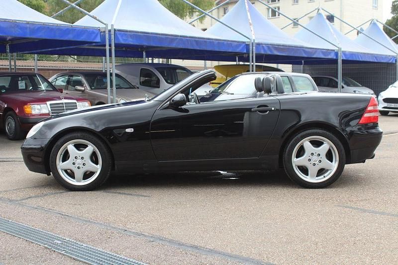 Gebraucht Mercedes SLK200 136 PS (100 kW) 1997 Schwarz Cabrio
