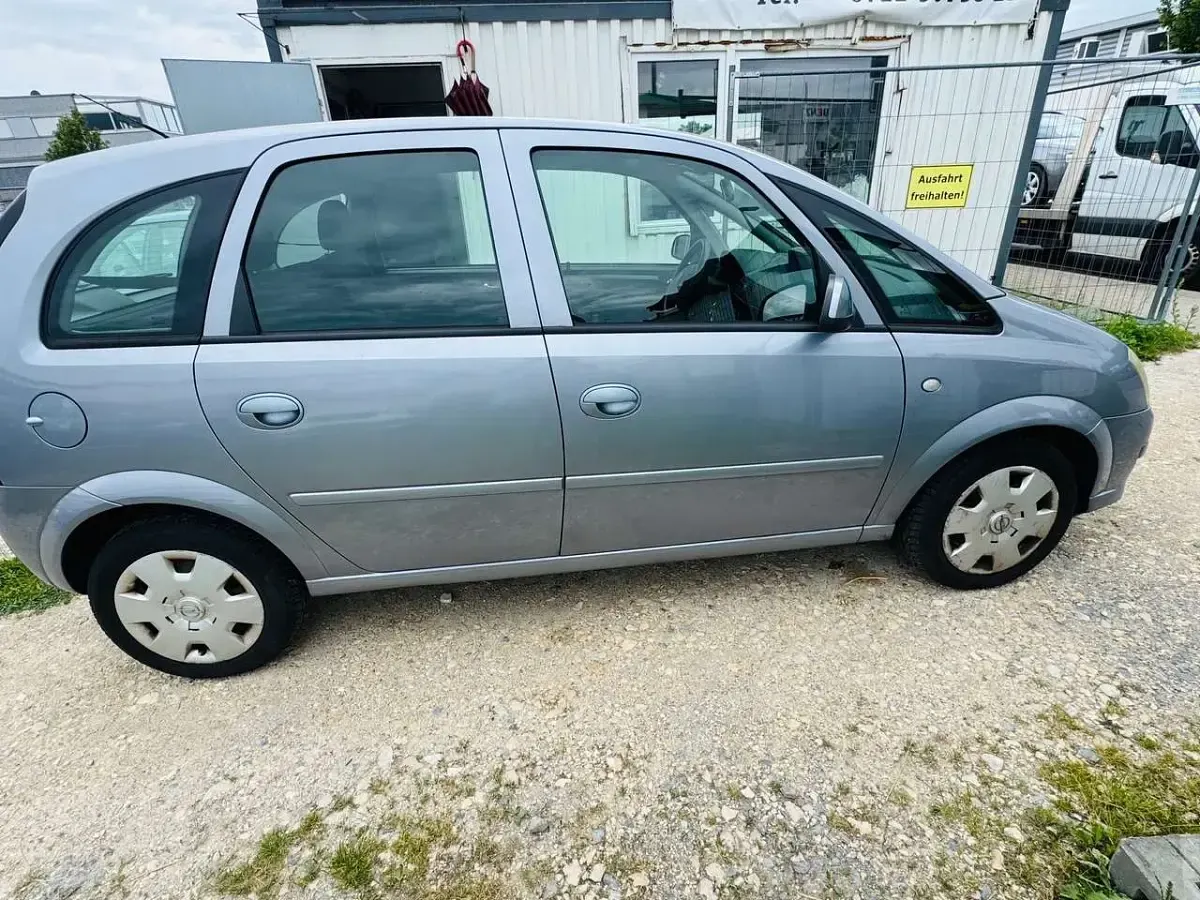 Gebraucht Opel Meriva Catch Me 105 PS (77 kW) 2008 Lichtsilber m2 Van / Kleinbus
