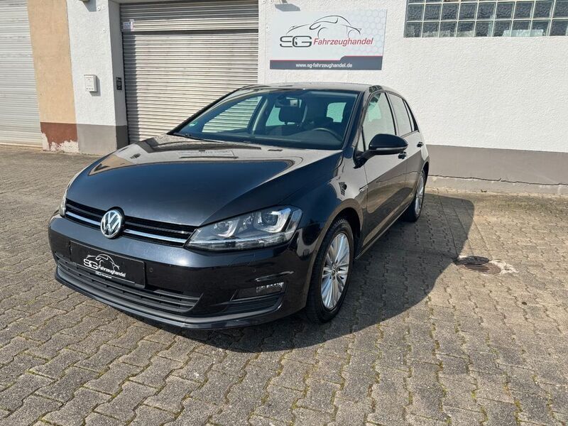 Schwarz Gebraucht 2014 VW Golf VII Cup Limousine | 8.290 € (Guter Preis) - Bild 1/4