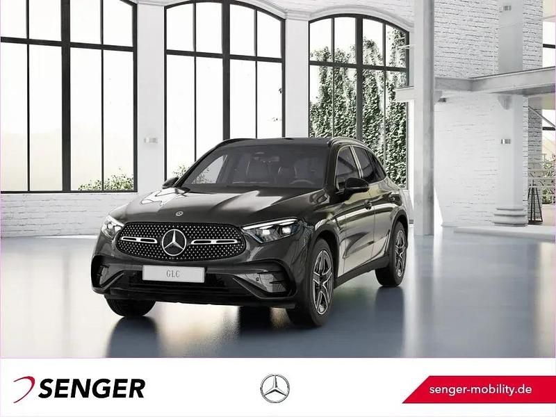 Lack graphitgrau Gebraucht 2025 Mercedes GLC220 AMG SUV | 62.880 € (Etwas zu teuer) - Bild 1/1
