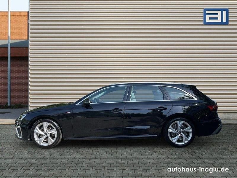 Gebraucht Audi A4 S-Line 150 PS (110 kW) 2025 Mythosschwarz metallic Kombi