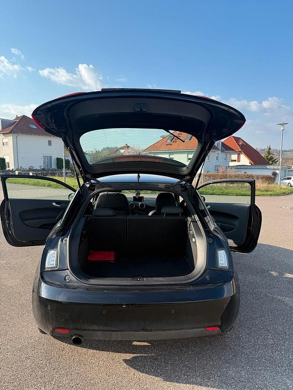 Second-hand Audi A1 86 CP (63 kW) 2011 Hatchback