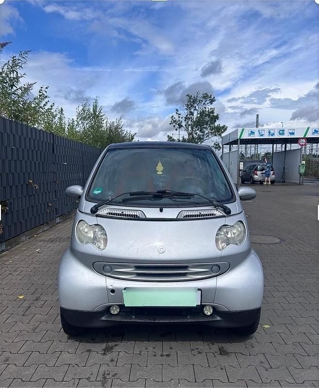 Silber Gebraucht 2005 Smart ForTwo Coupé Kleinwagen | 3.000 € - Bild 1/4