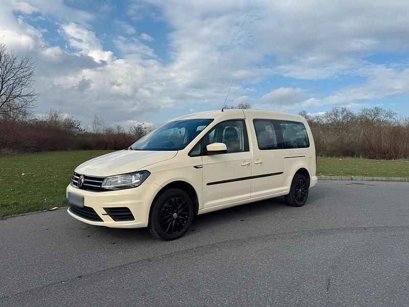 Gebraucht VW Caddy Maxi 105 PS (77 kW) 2019 Beige Van / Kleinbus