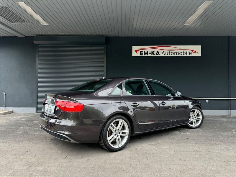Gebraucht Audi A4 S-line plus 150 PS (110 kW) 2015 Grau Limousine