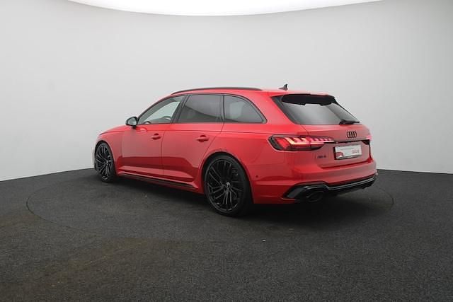 Gebraucht Audi RS4 Ambiente 450 PS (330 kW) 2024 Progressivrot metallic Kombi