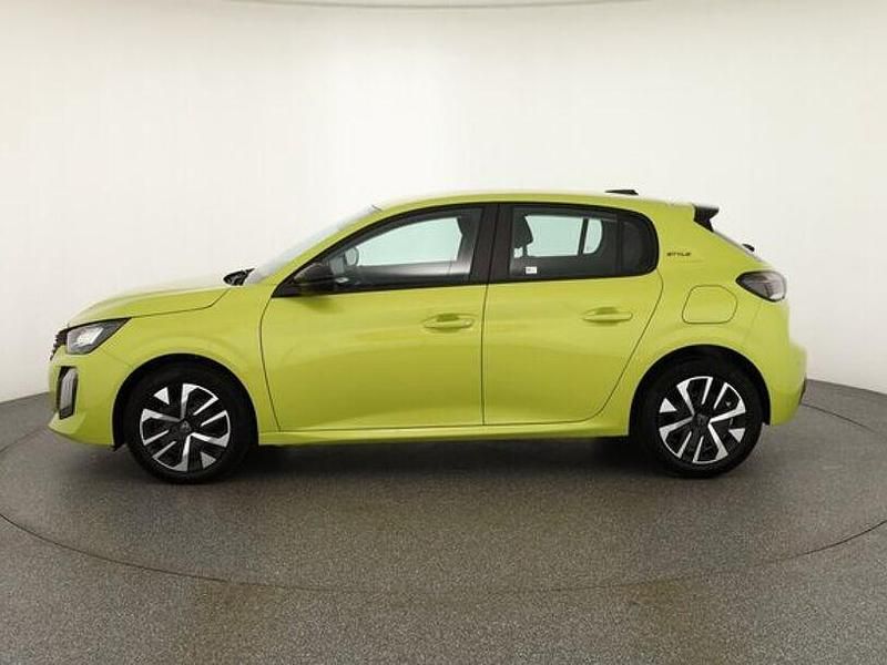 Gebraucht Peugeot 208 101 PS (74 kW) 2024 Gelb Kleinwagen
