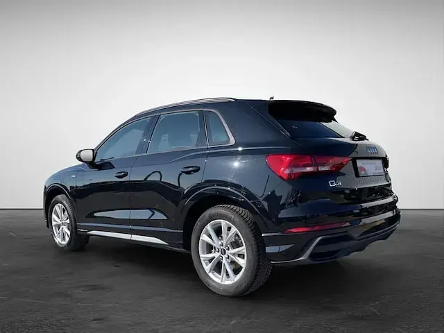 Gebraucht Audi Q3 S-Line 150 PS (110 kW) 2025 Mythosschwarz metallic SUV