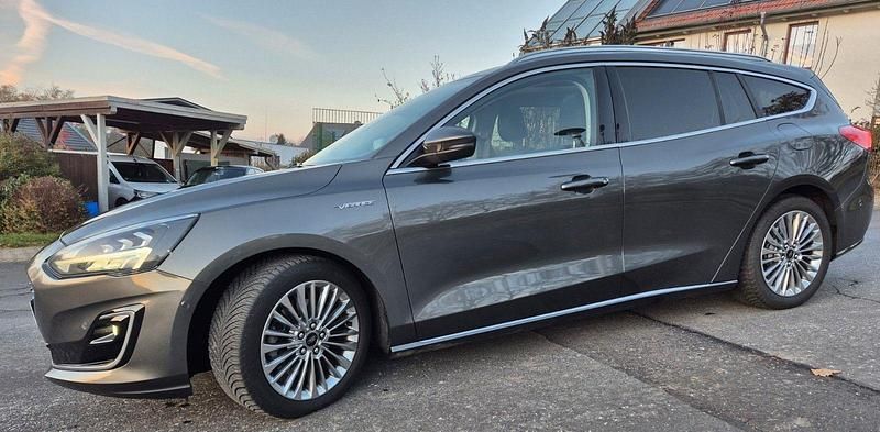 Gebraucht Ford Focus Vignale 155 PS (114 kW) 2020 Grau Kombi
