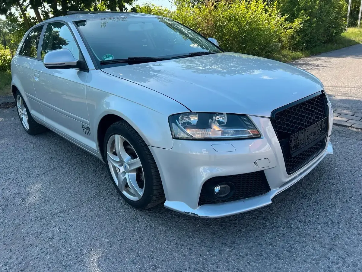 Gebraucht Audi A3 Ambiente 140 PS (102 kW) 2010 Grau Kleinwagen