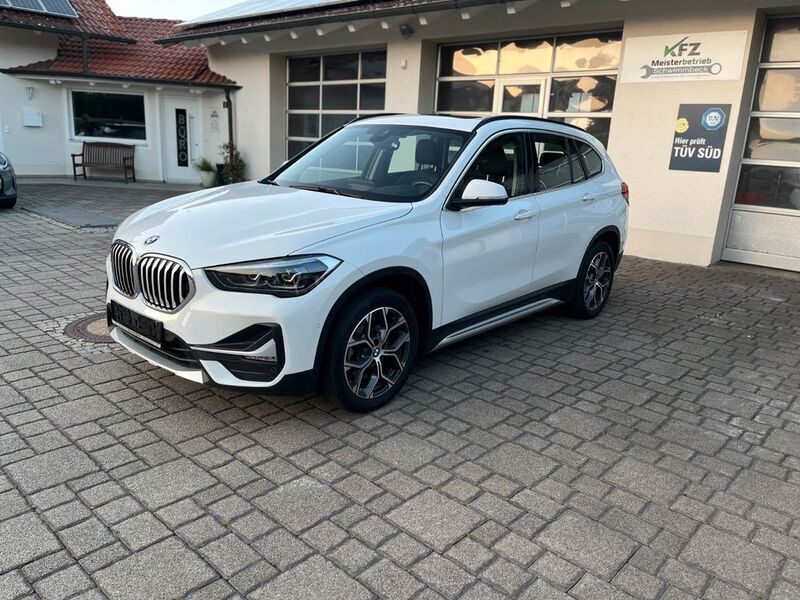 Weiß Gebraucht 2020 BMW X1 xLine SUV | 26.999 € (Fairer Preis) - Bild 1/4