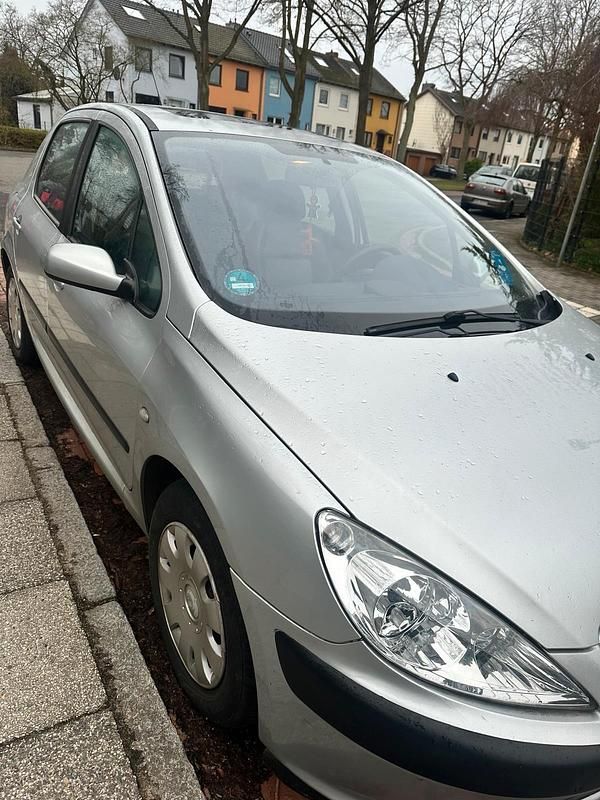 Gebraucht Peugeot 307 109 PS (80 kW) 2002 Silber Kleinwagen