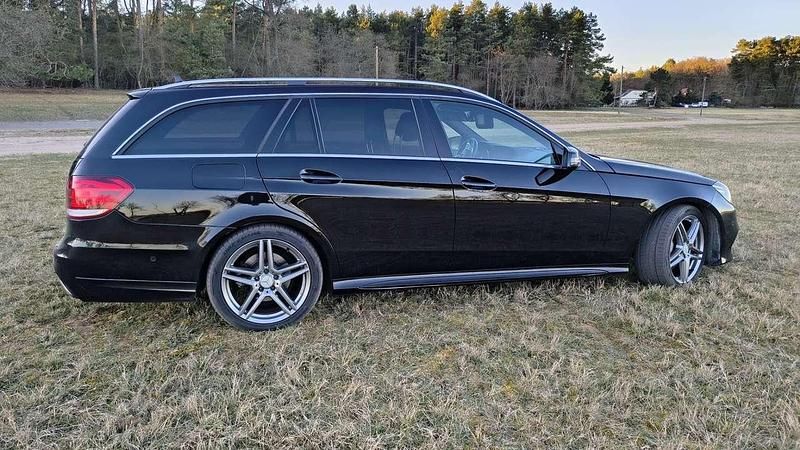 Gebraucht Mercedes E350 Avantgarde 252 PS (185 kW) 2013 Schwarz Kombi
