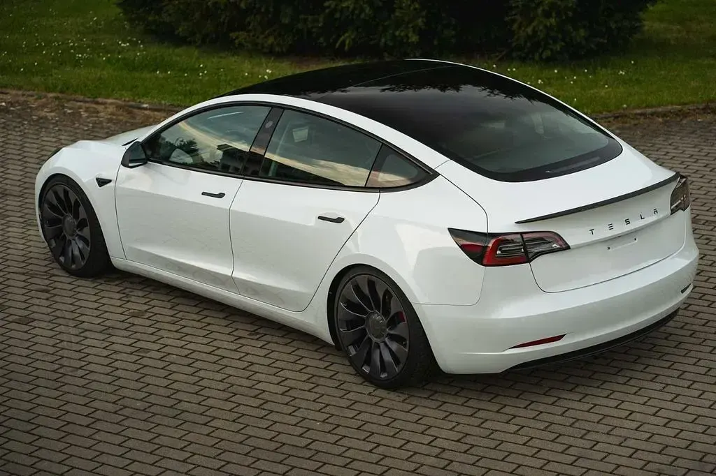 Brugt Tesla Model 3 Performance 377 kW (513 HK) 2022 Hvid Sedan