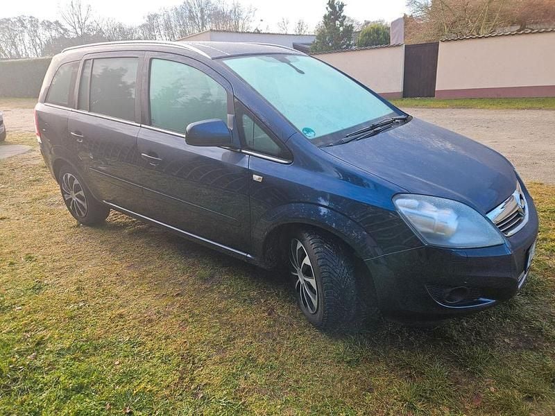 Gebraucht Opel Zafira Family 140 PS (102 kW) 2012 Blau Van / Kleinbus