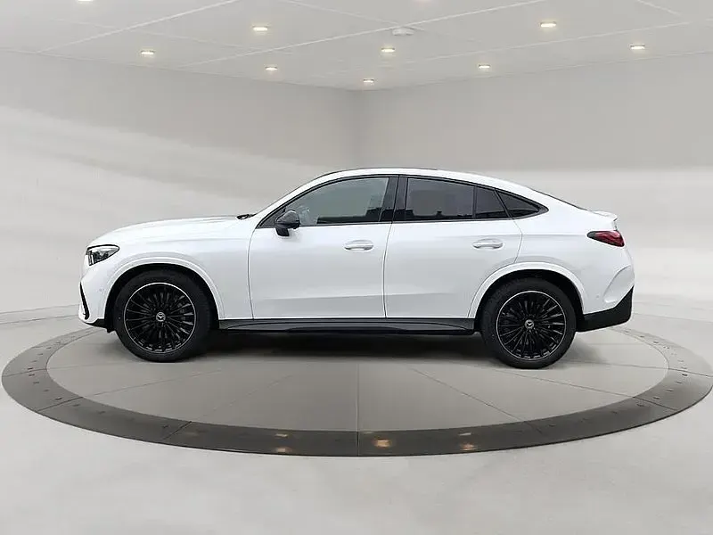 Gebraucht Mercedes GLC450 367 PS (269 kW) 2026 Weiss manufaktur opalithweiss bright SUV