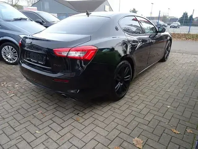 Gebraucht Maserati Ghibli 350 PS (257 kW) 2019 Schwarz Limousine