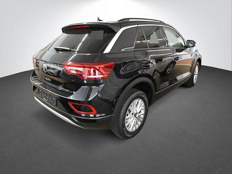 Gebraucht VW T-Roc Life 110 PS (80 kW) 2023 Schwarz SUV