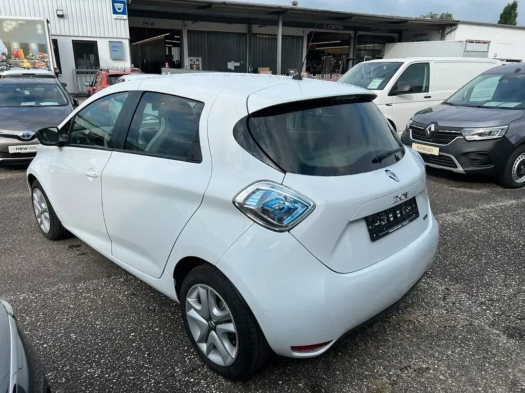 Gebraucht Renault Zoe Life 42 kW (58 PS) 2017 Weiß Kleinwagen