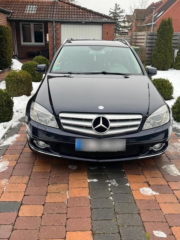 Gebraucht Mercedes C250 204 PS (150 kW) 2011 Blau Kombi